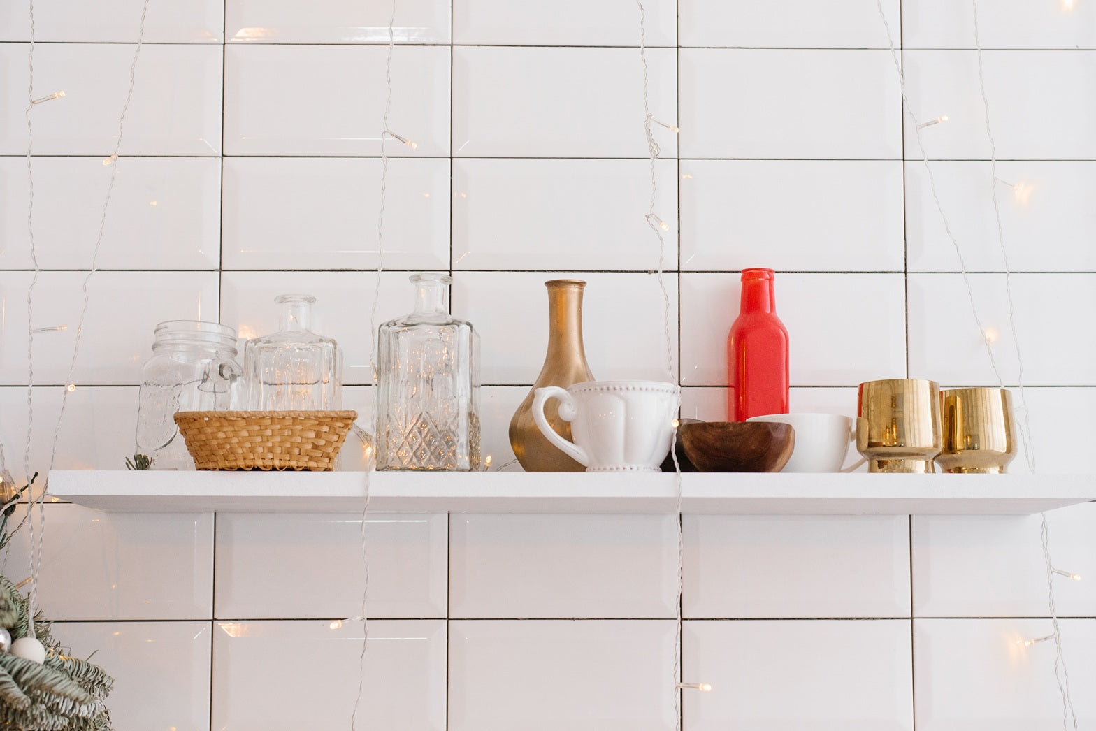Full-Height Backsplashes: Taking Your Kitchen Tile to the Ceiling