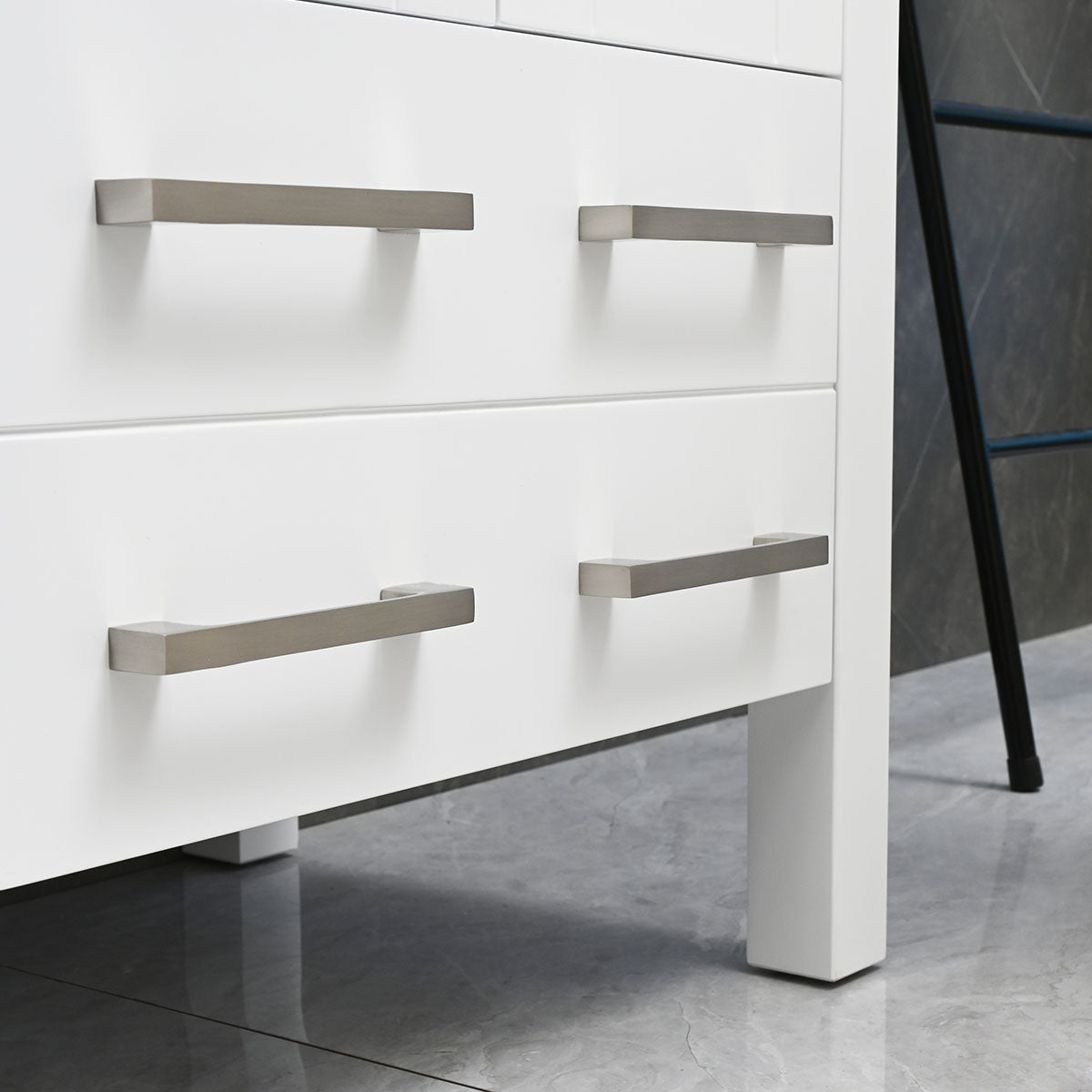 30" V9011 Vanity with Ceramic Sink (Matte White)