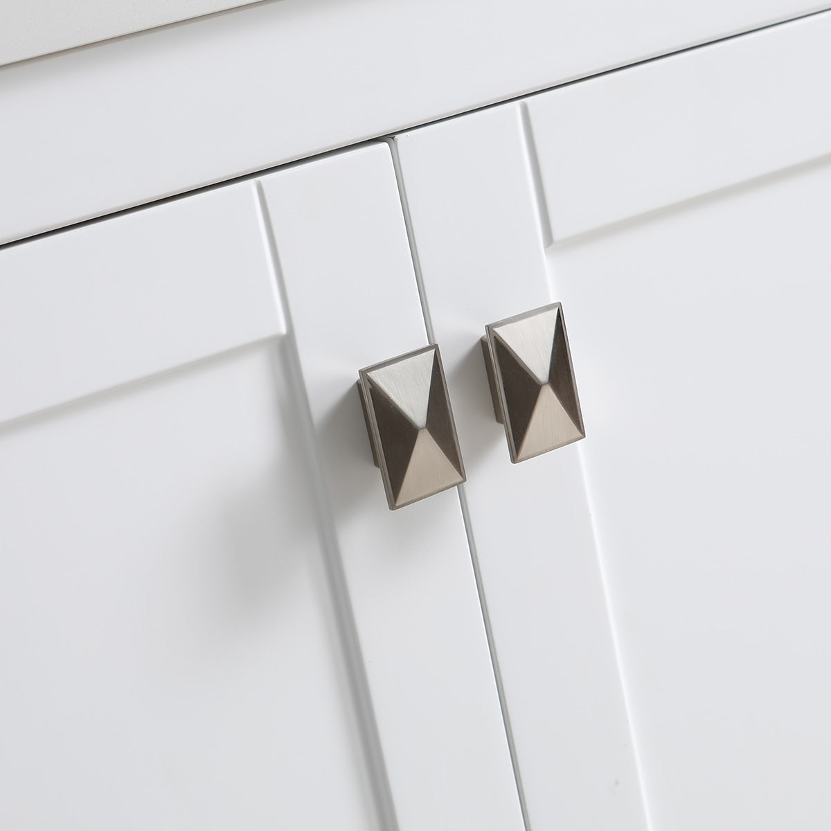 48" V9008 Vanity & Quartz Countertop Combo (Matte White)