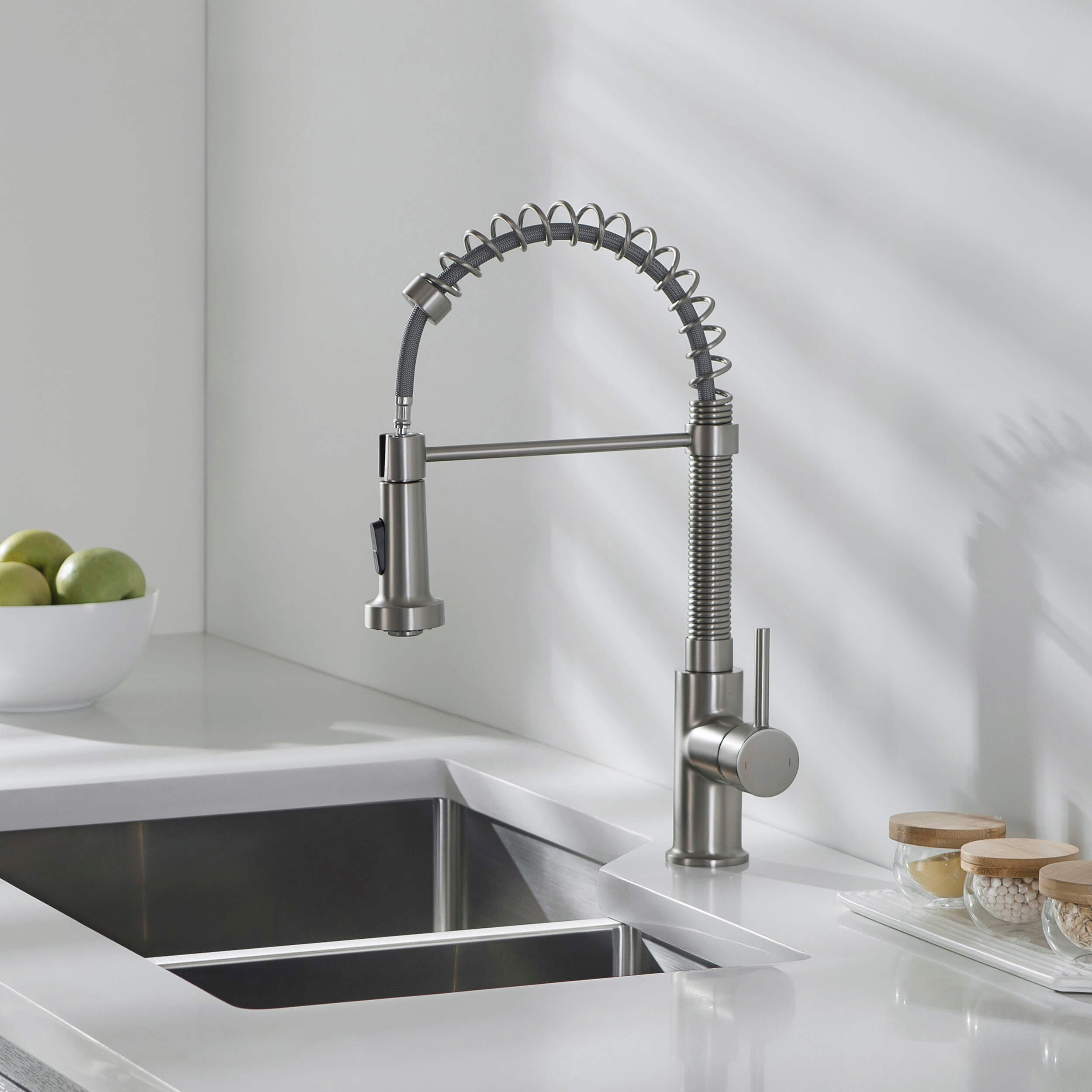 Genova Commercial Style Single Handle Pull Down Kitchen Sink Faucet - CKF-2003
