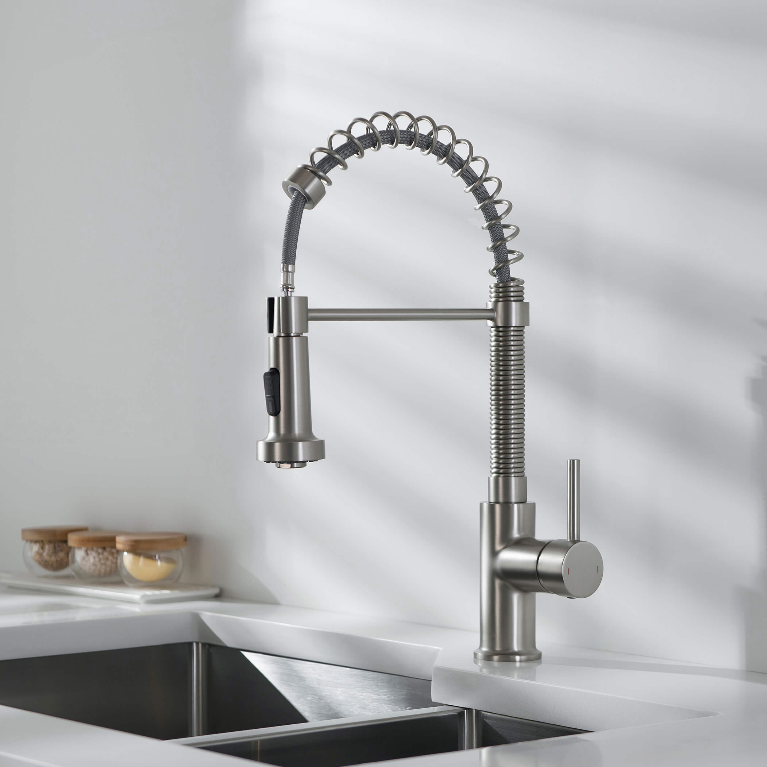 Genova Commercial Style Single Handle Pull Down Kitchen Sink Faucet - CKF-2003