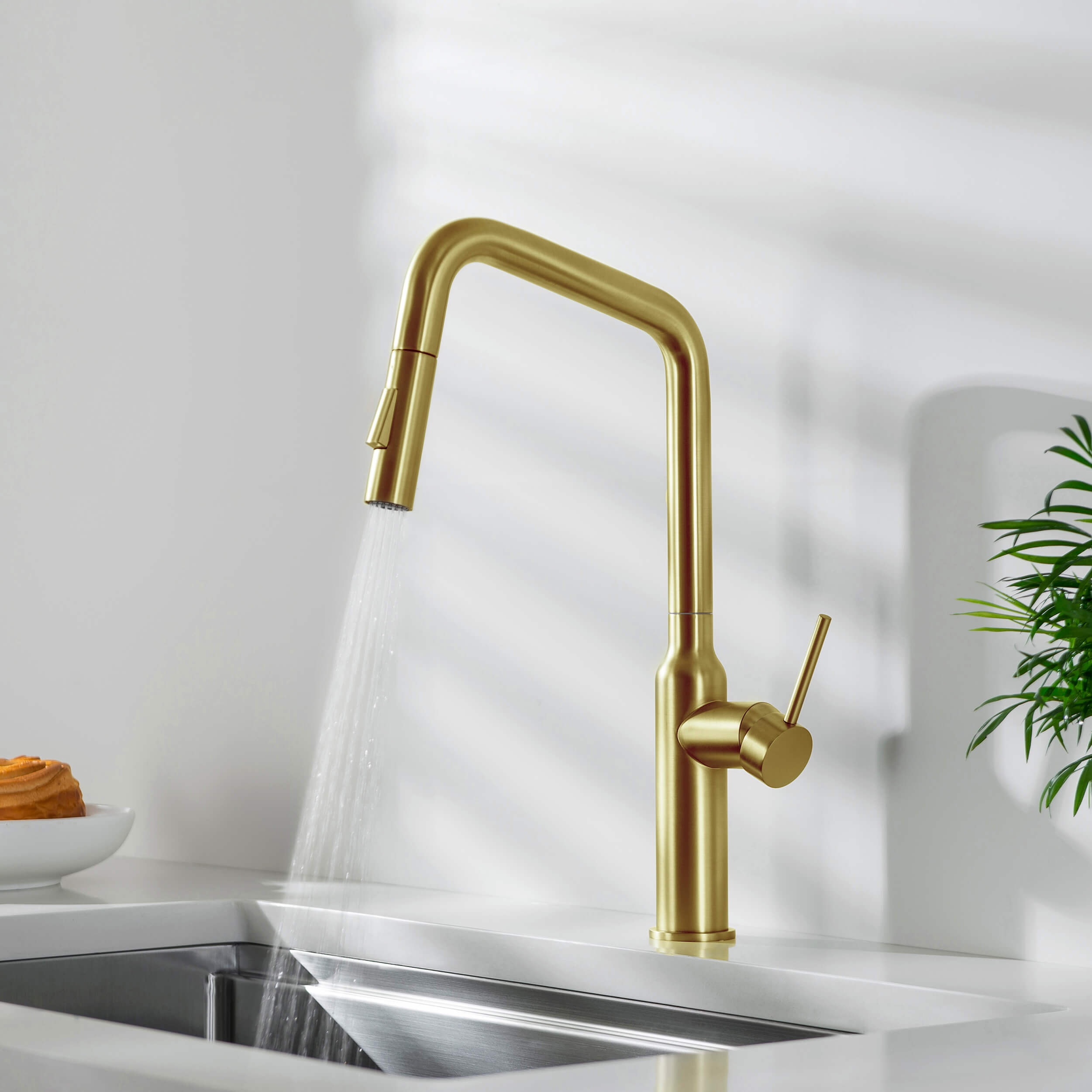 Tampa Single Handle Pull Down Kitchen Sink Faucet - CKF-2007