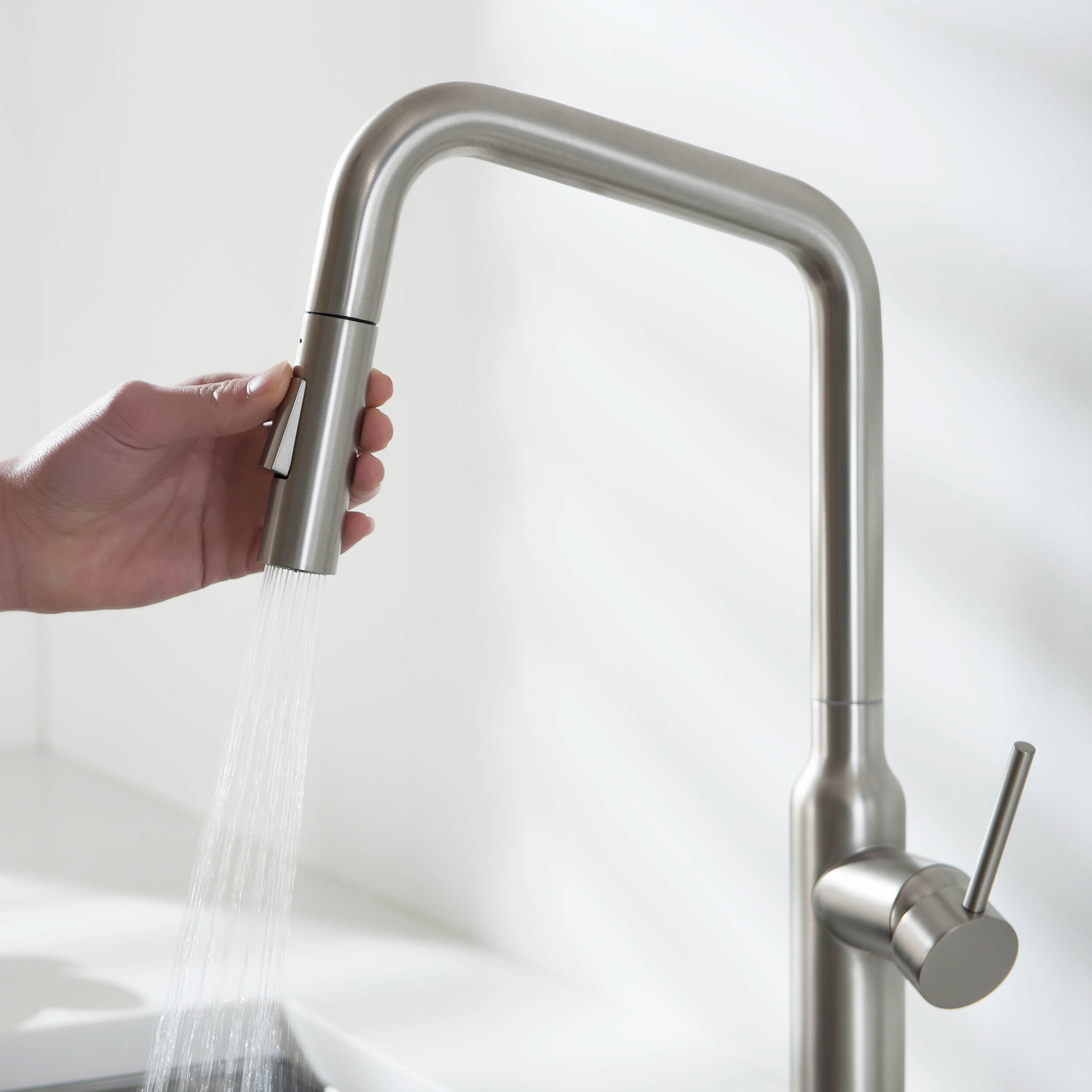 Tampa Single Handle Pull Down Kitchen Sink Faucet - CKF-2007