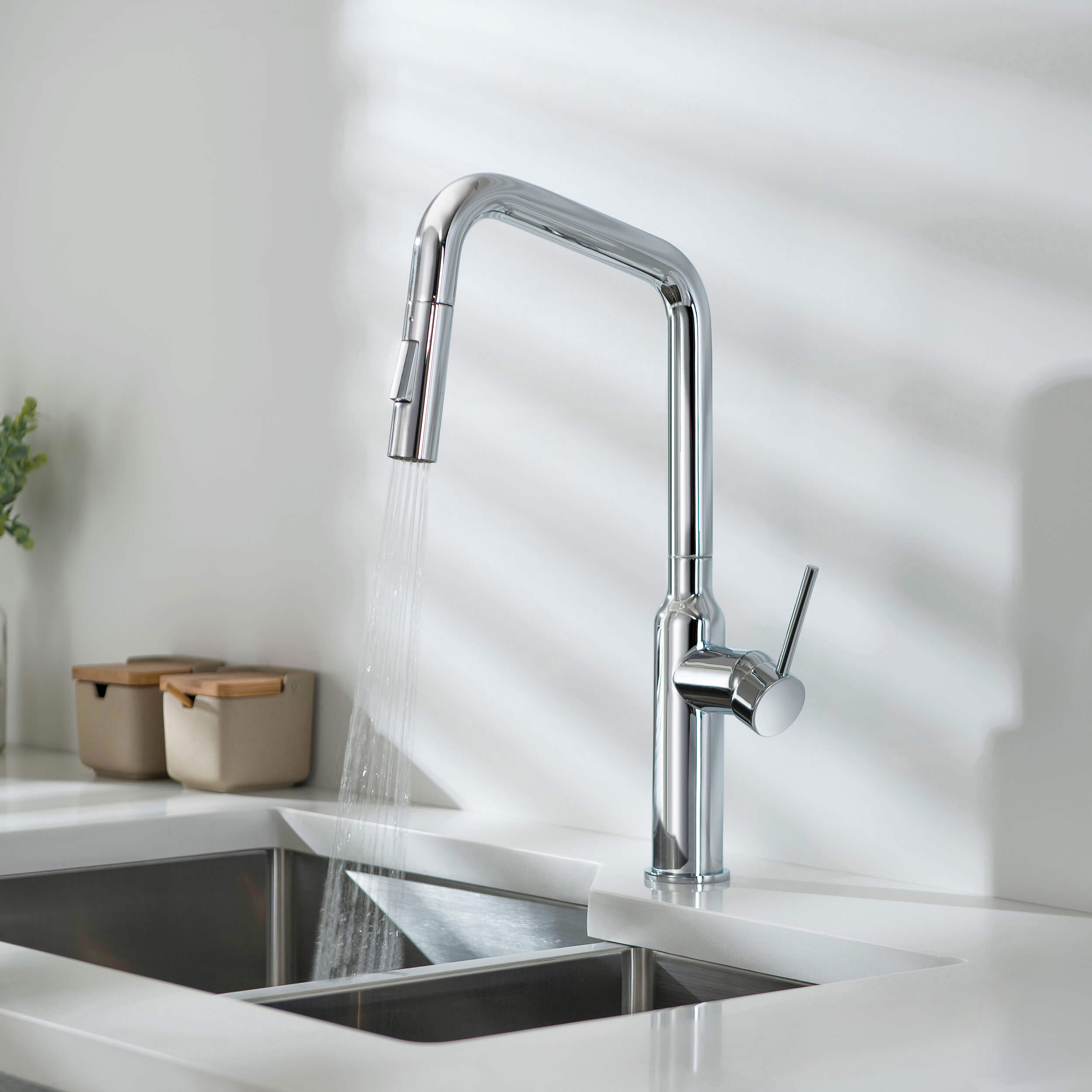 Tampa Single Handle Pull Down Kitchen Sink Faucet - CKF-2007