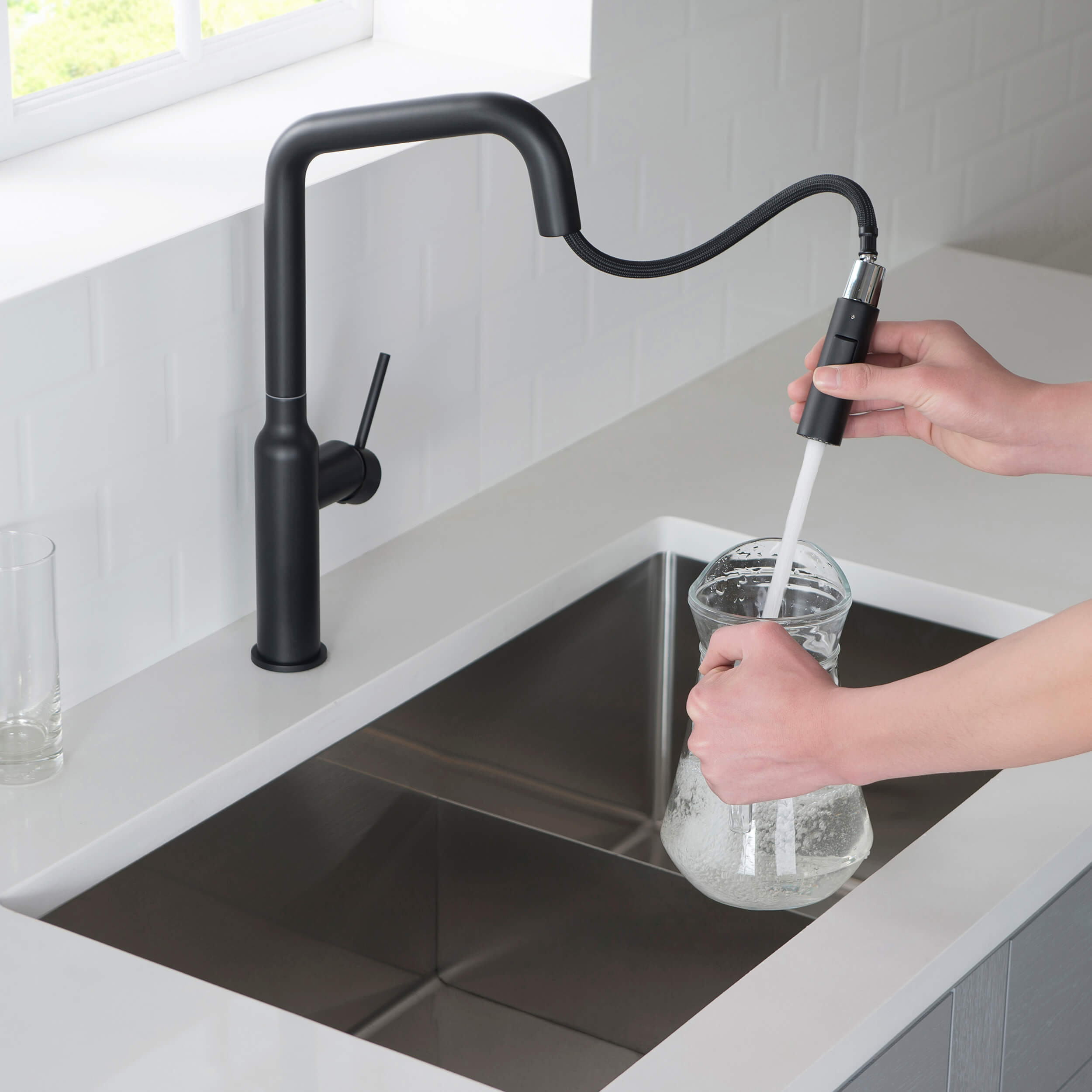 Tampa Single Handle Pull Down Kitchen Sink Faucet - CKF-2007