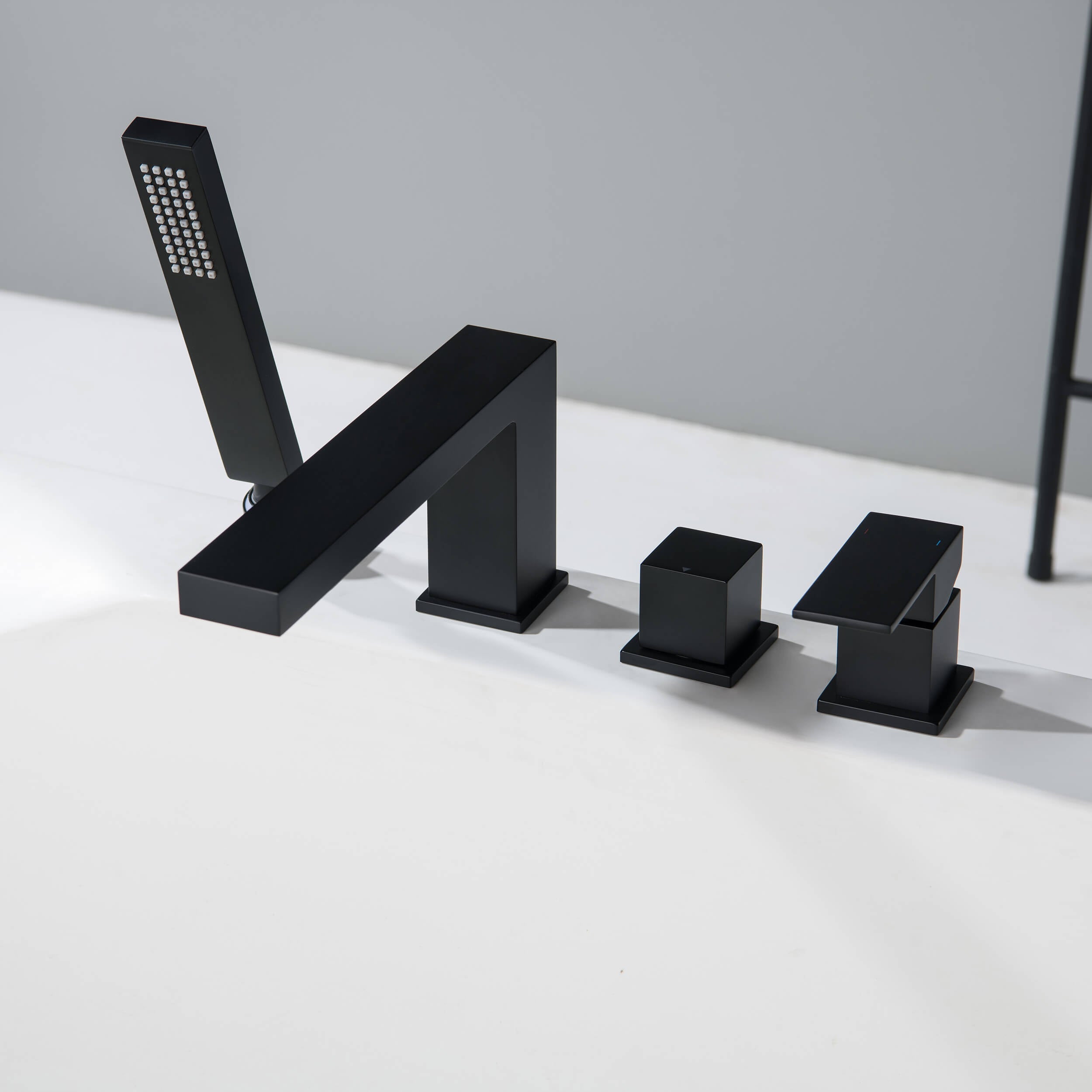 Quadra Deck Mounted Roman Bathtub Faucet with Hand Shower - CTF-3102