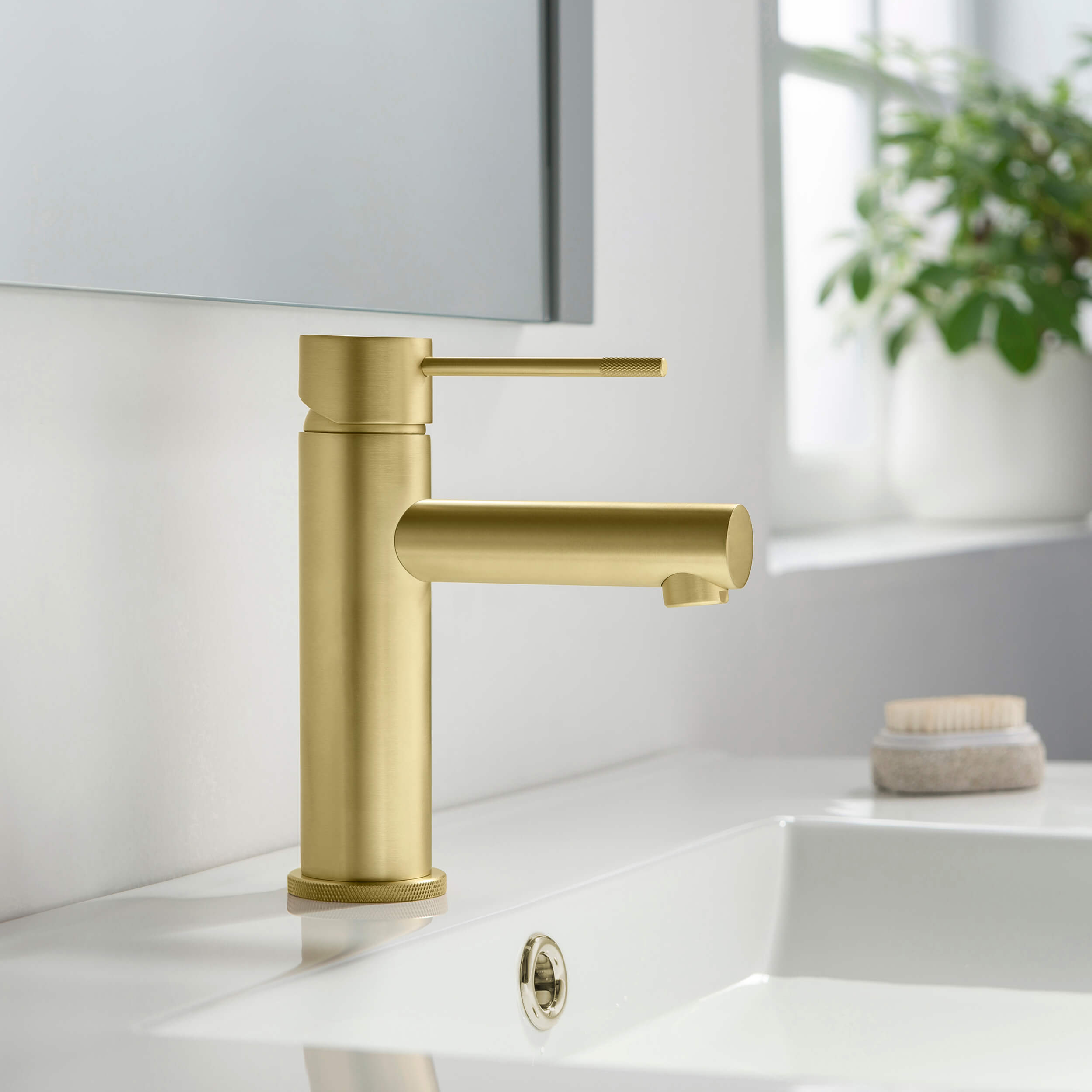 Verona Single Handle Bathroom Vanity Sink Faucet with Pop Up Drain - CBF-1010 - Shop at Home Craft Studio - 3