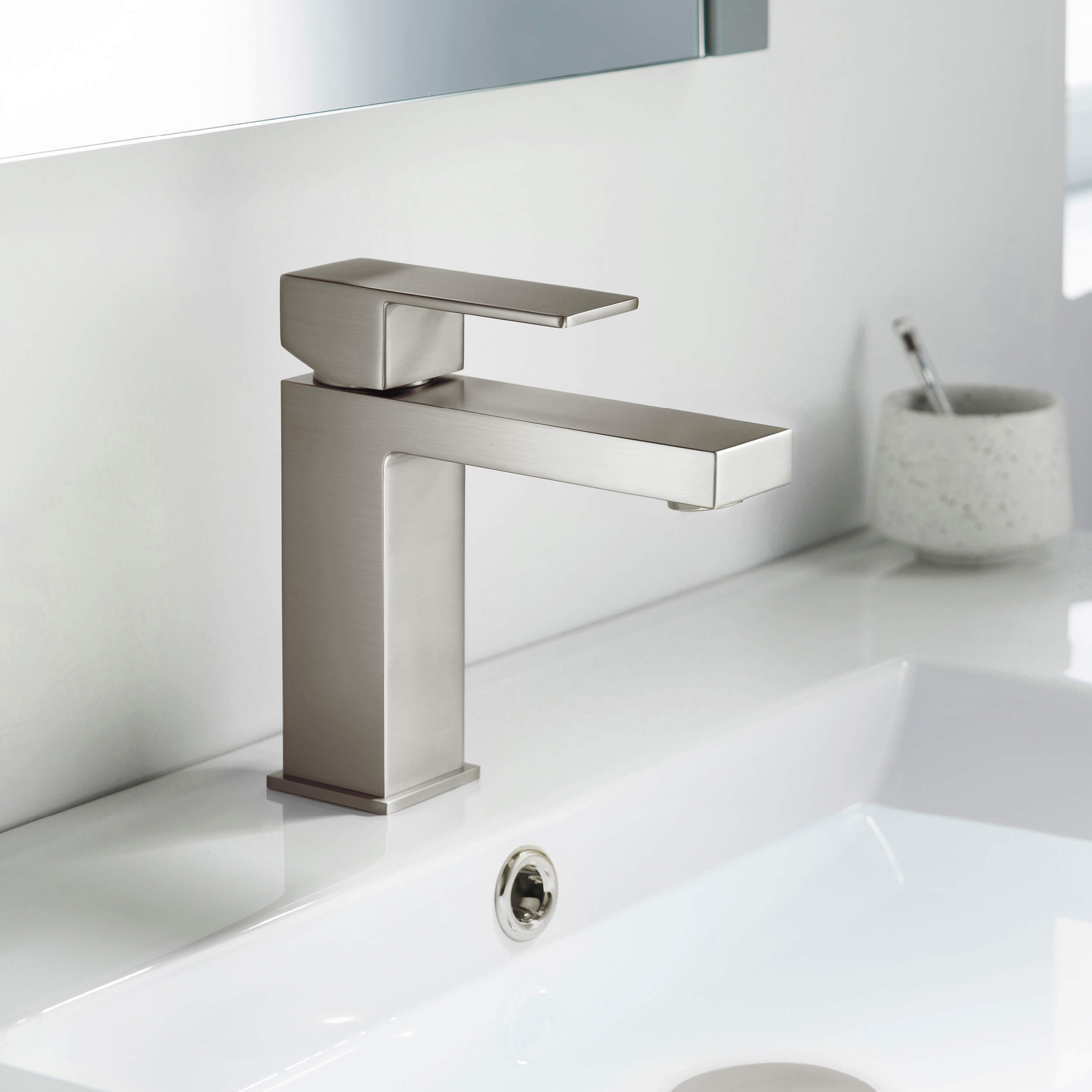 Value Collection - Single Handle Bathroom Vanity Sink Faucet with Pop Up Drain - F202
