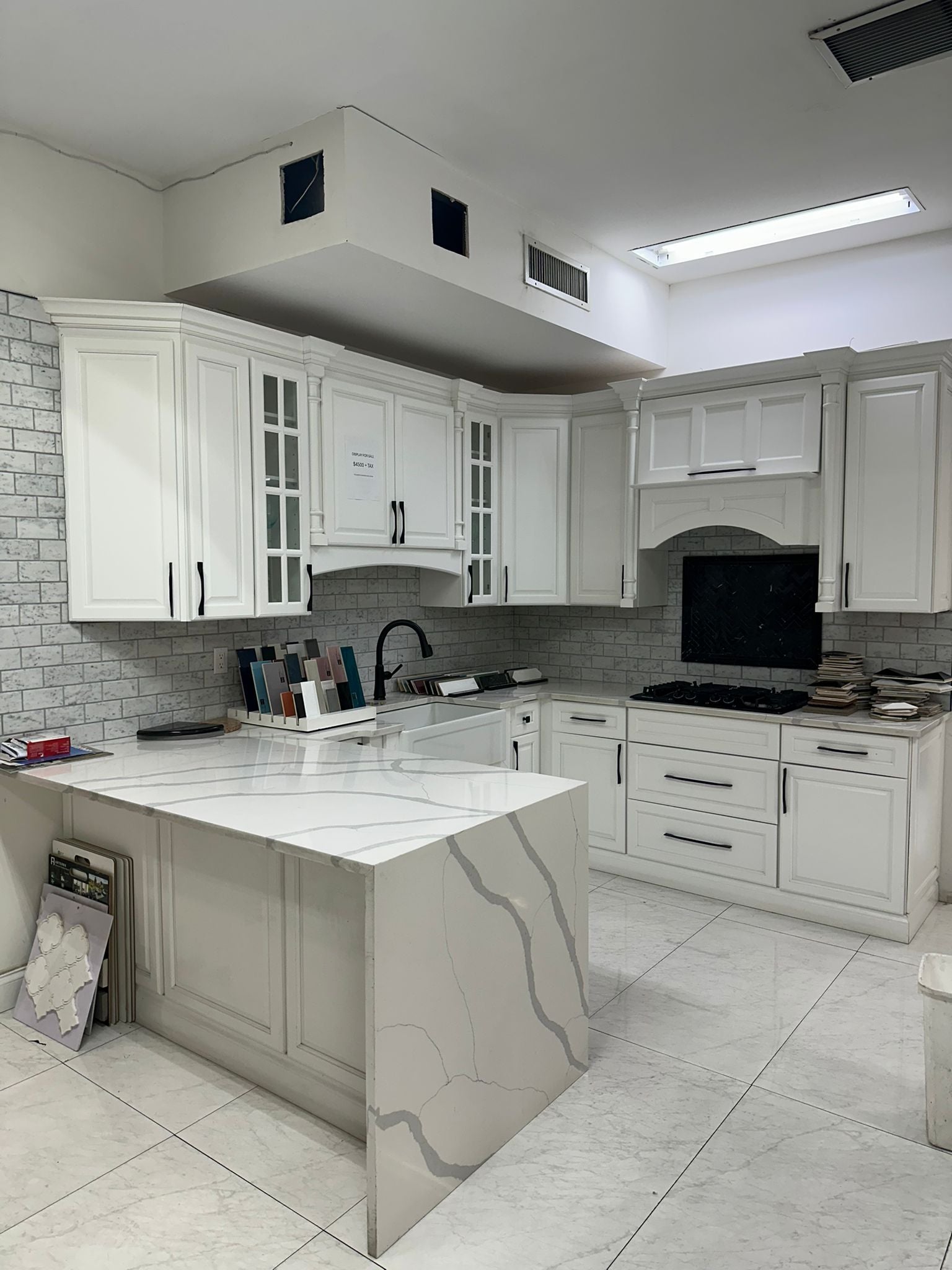 Fabuwood Hallmark Frost 127"×98" Grand Kitchen Set kitchen cabinets - Shop at Home Craft Studio - 1