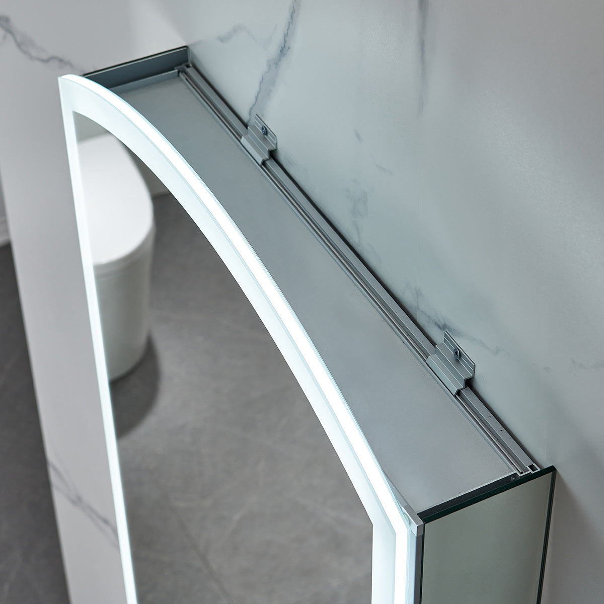 Castor – 24 Inch LED Medicine Cabinet