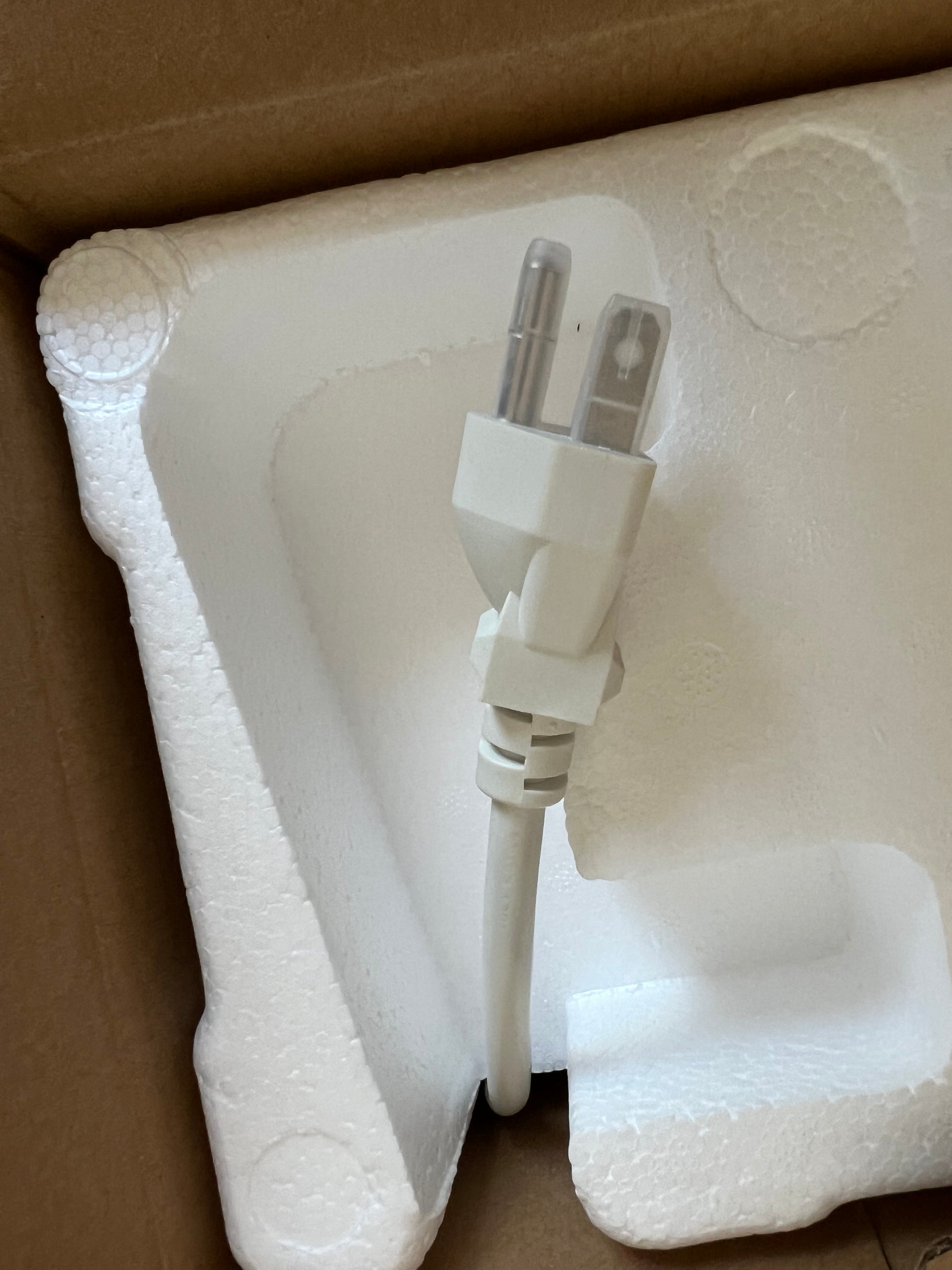 Model 3 SY0101 Smart Bidet Toilet Seat (Elongated)