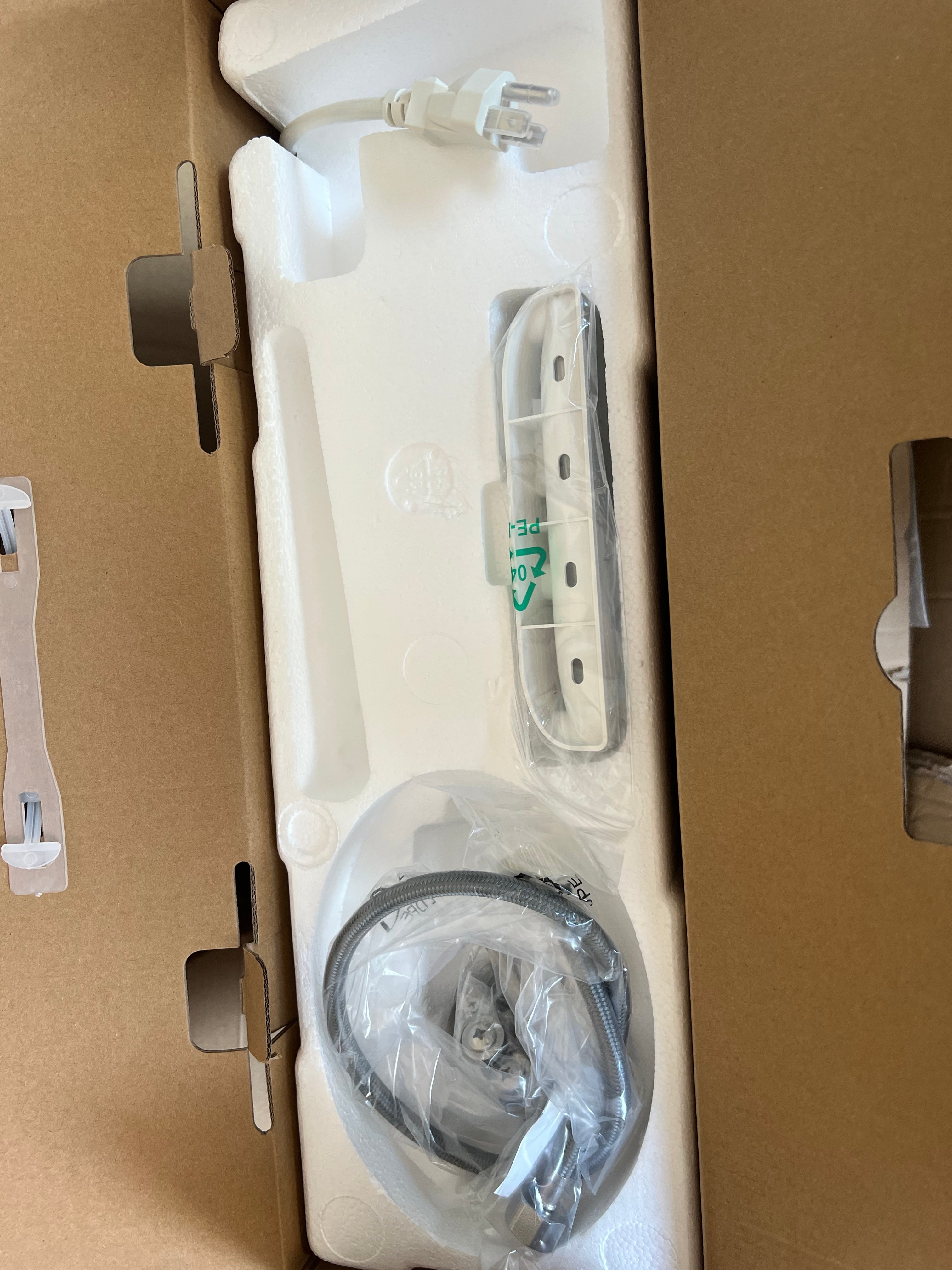 Model 3 SY0101 Smart Bidet Toilet Seat (Elongated)