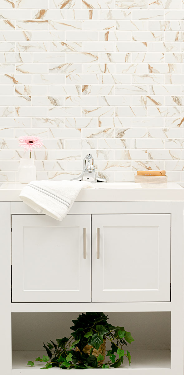 Calacatta Gold Matte Subway Tile 2x6