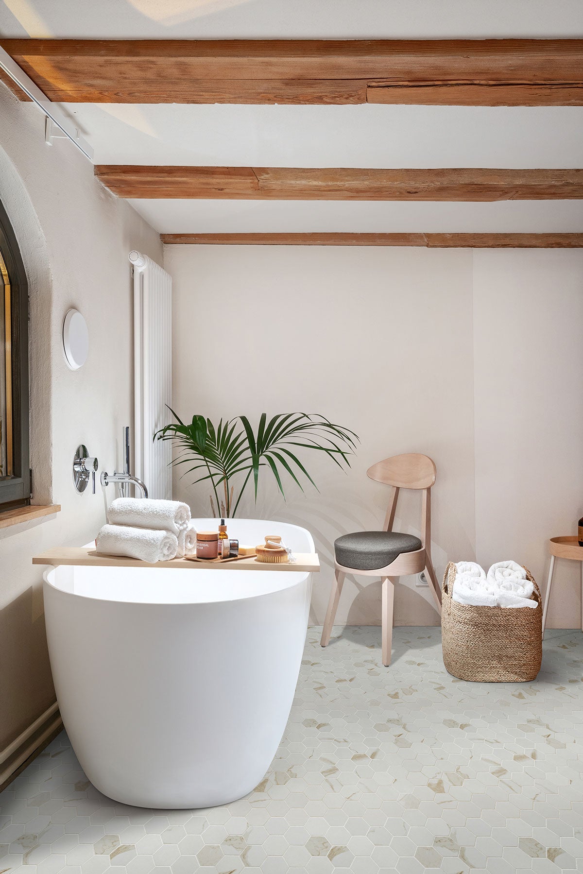 Eden Calacatta Porcelain Tile