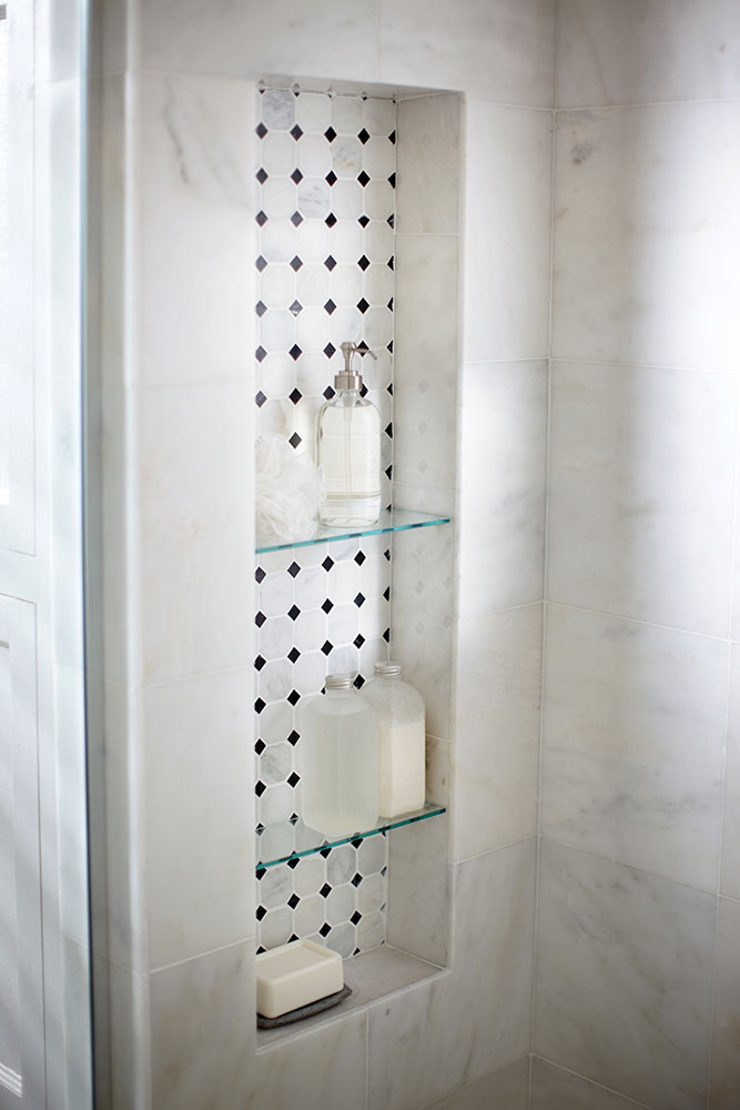 Greecian White 2" Octagon With Black 5/8x5/8 Polished In 12x12 Mesh