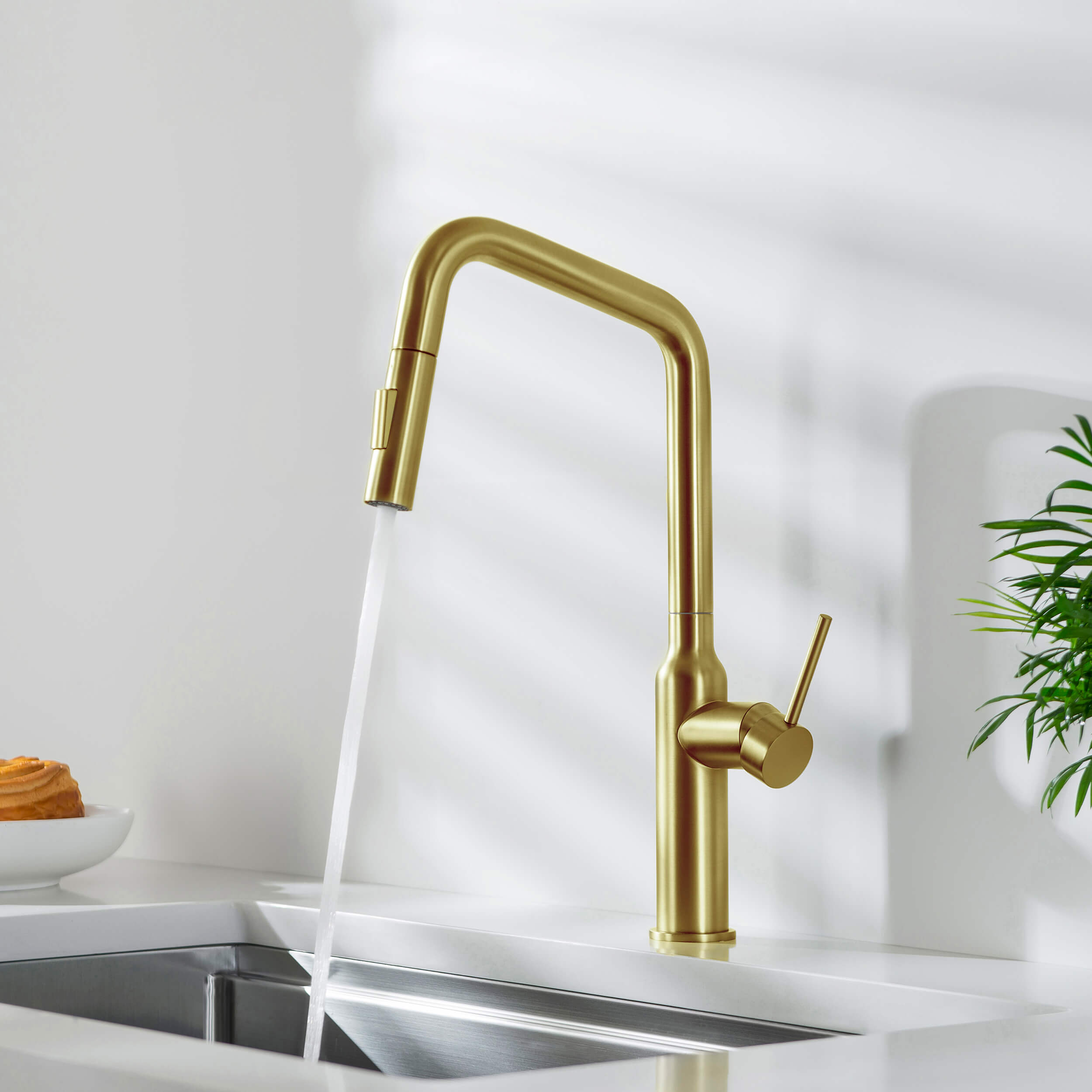 Tampa Single Handle Pull Down Kitchen Sink Faucet - CKF-2007