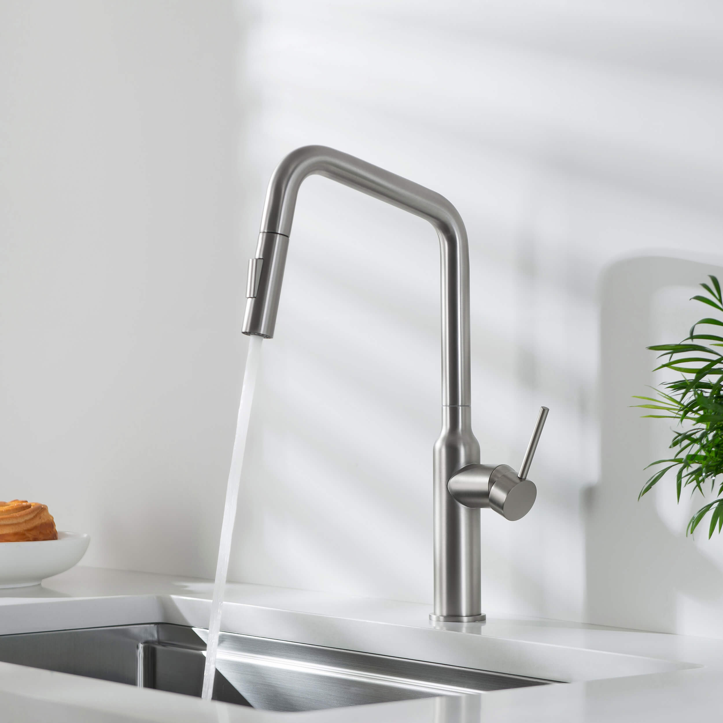 Tampa Single Handle Pull Down Kitchen Sink Faucet - CKF-2007