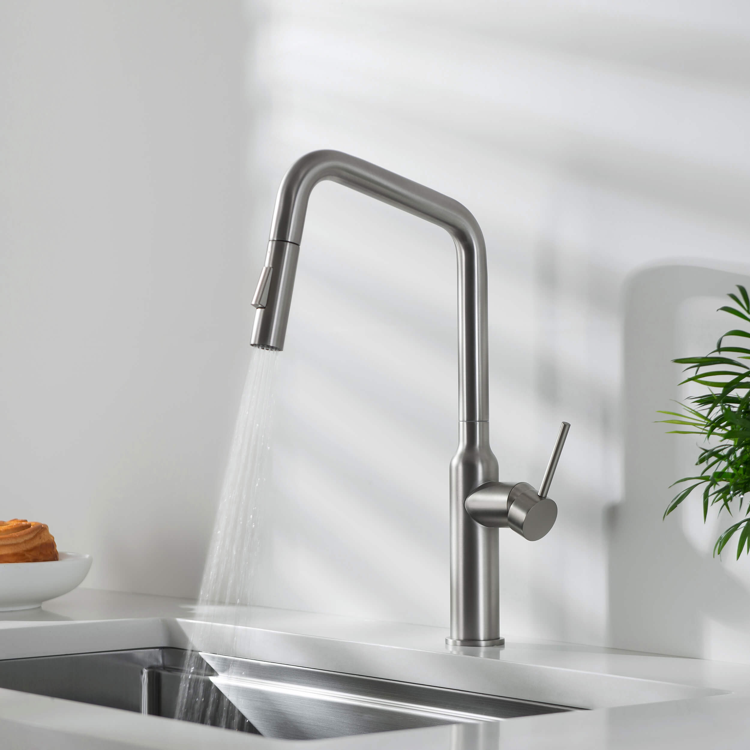 Tampa Single Handle Pull Down Kitchen Sink Faucet - CKF-2007
