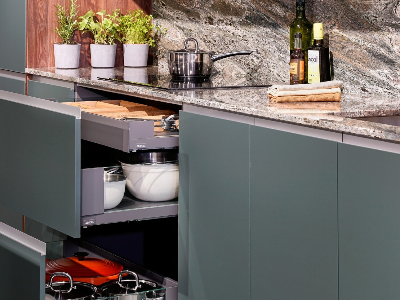 Alvic Zenit kitchen cabinets - Shop at Home Craft Studio - 12