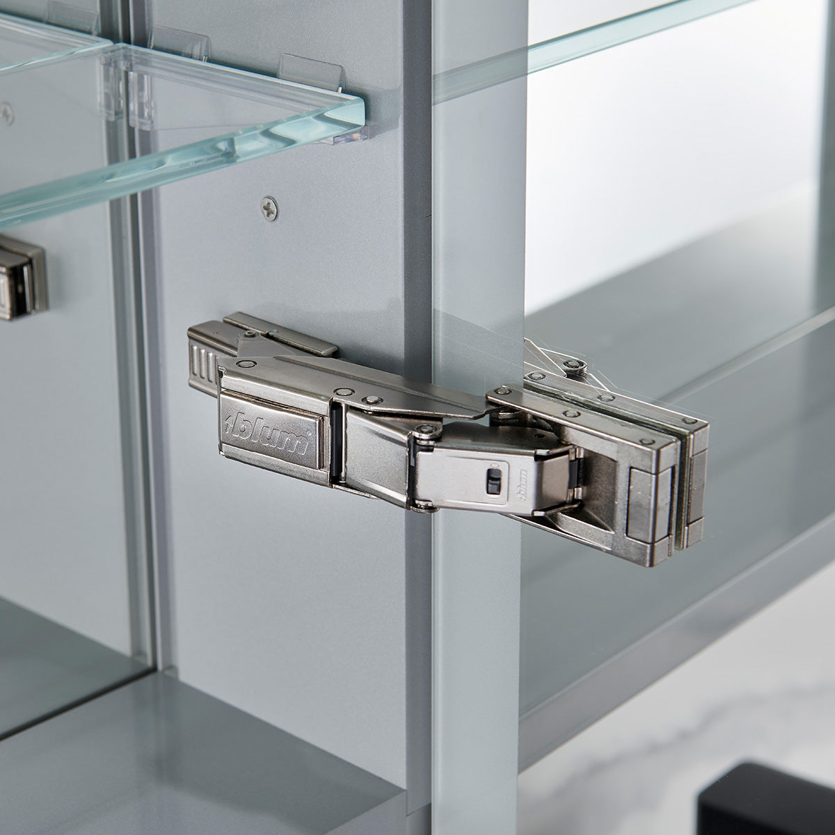 Castor – 24 Inch LED Medicine Cabinet