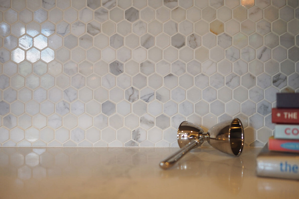 CALACATTA GOLD 2" HEXAGON MOSAIC Mosaic - Shop at Home Craft Studio - 6