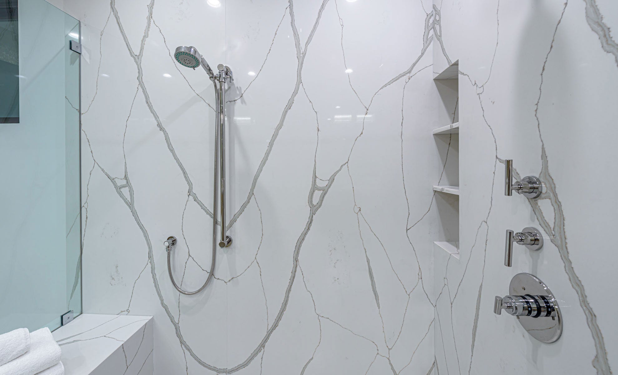 Calacatta Belleza V728 Countertops - Shop at Home Craft Studio - 3