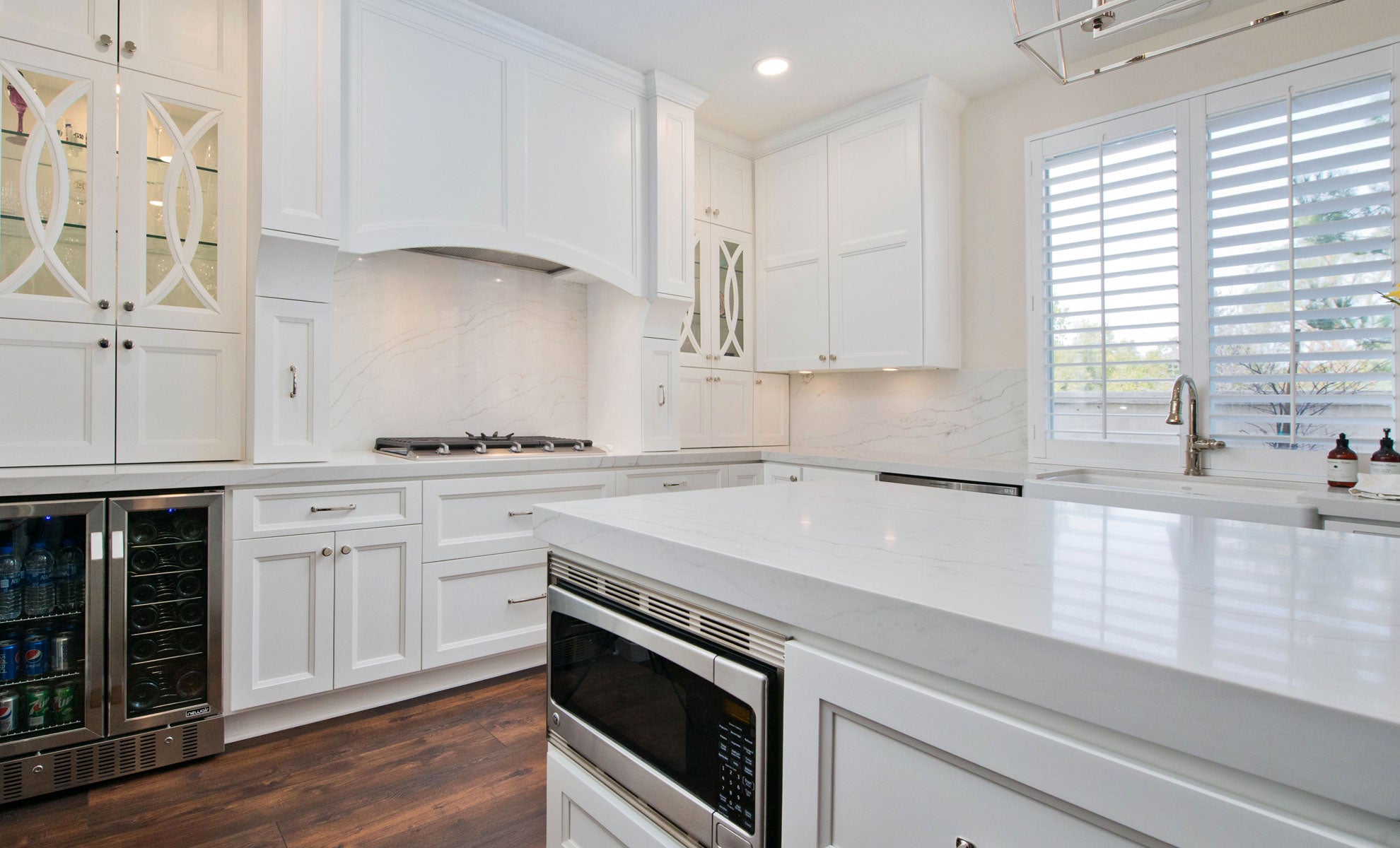 Calacatta Dorada V727 Countertops - Shop at Home Craft Studio - 4