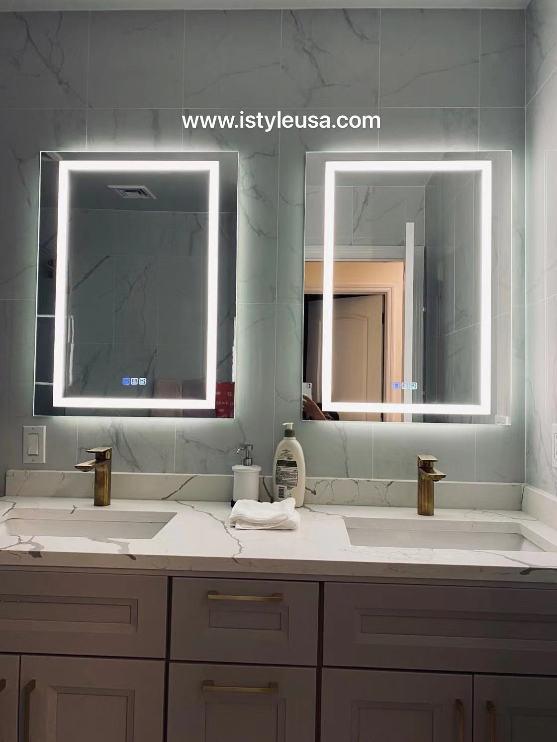 24" LED Ana Medicine Cabinet (Surface Mount/Recessed) (Left Hinge)