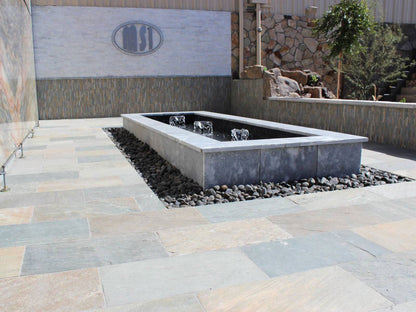 RockMount™ Stacked Stone Panels - Arctic White