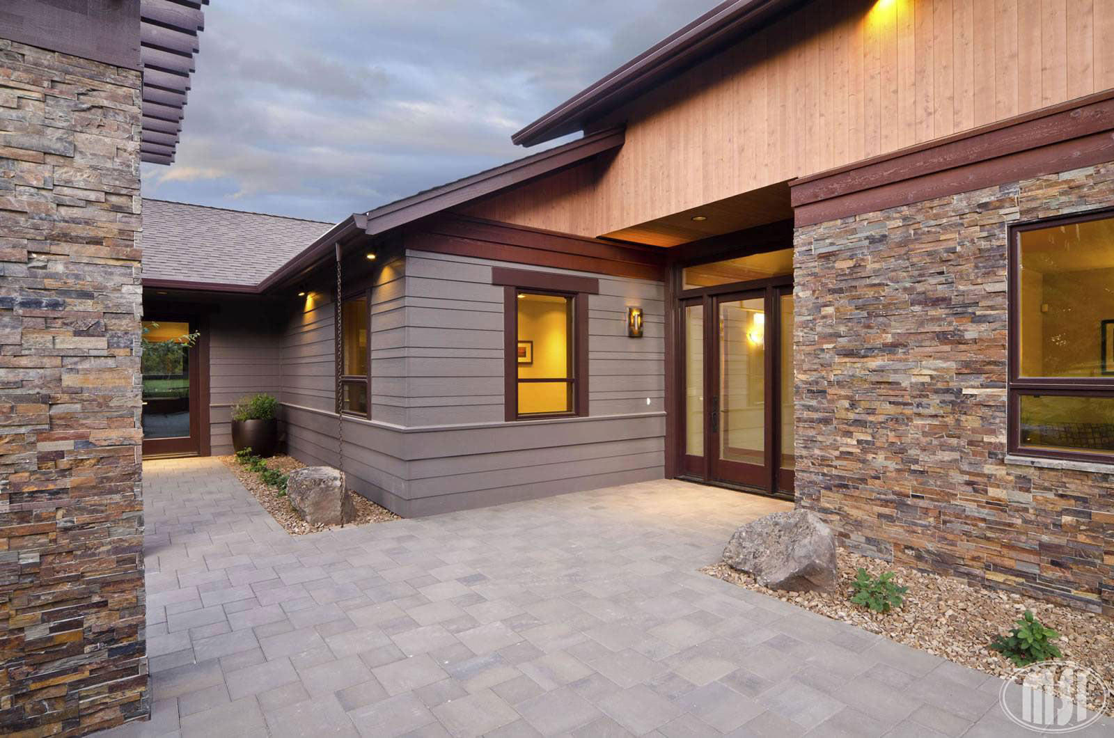 RockMount™ Stacked Stone Panels - California Gold