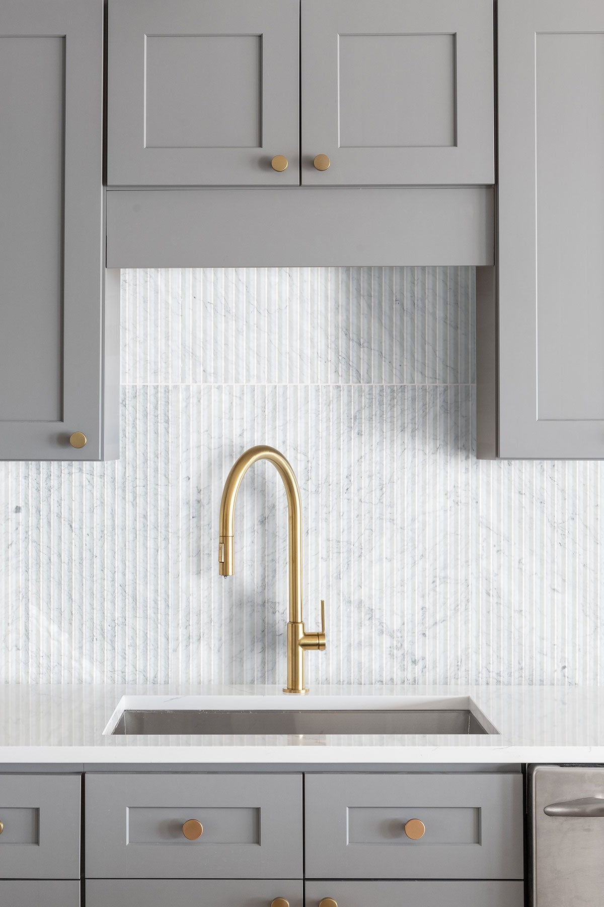 Carrara White Valentino Fluto 12x24 Honed