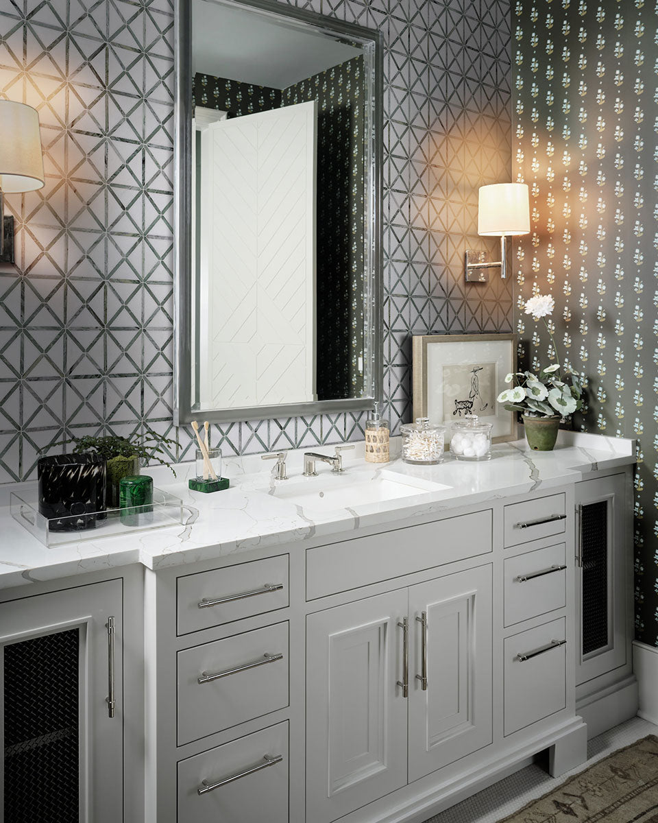 Verdant Green Geometrica Pattern Pol